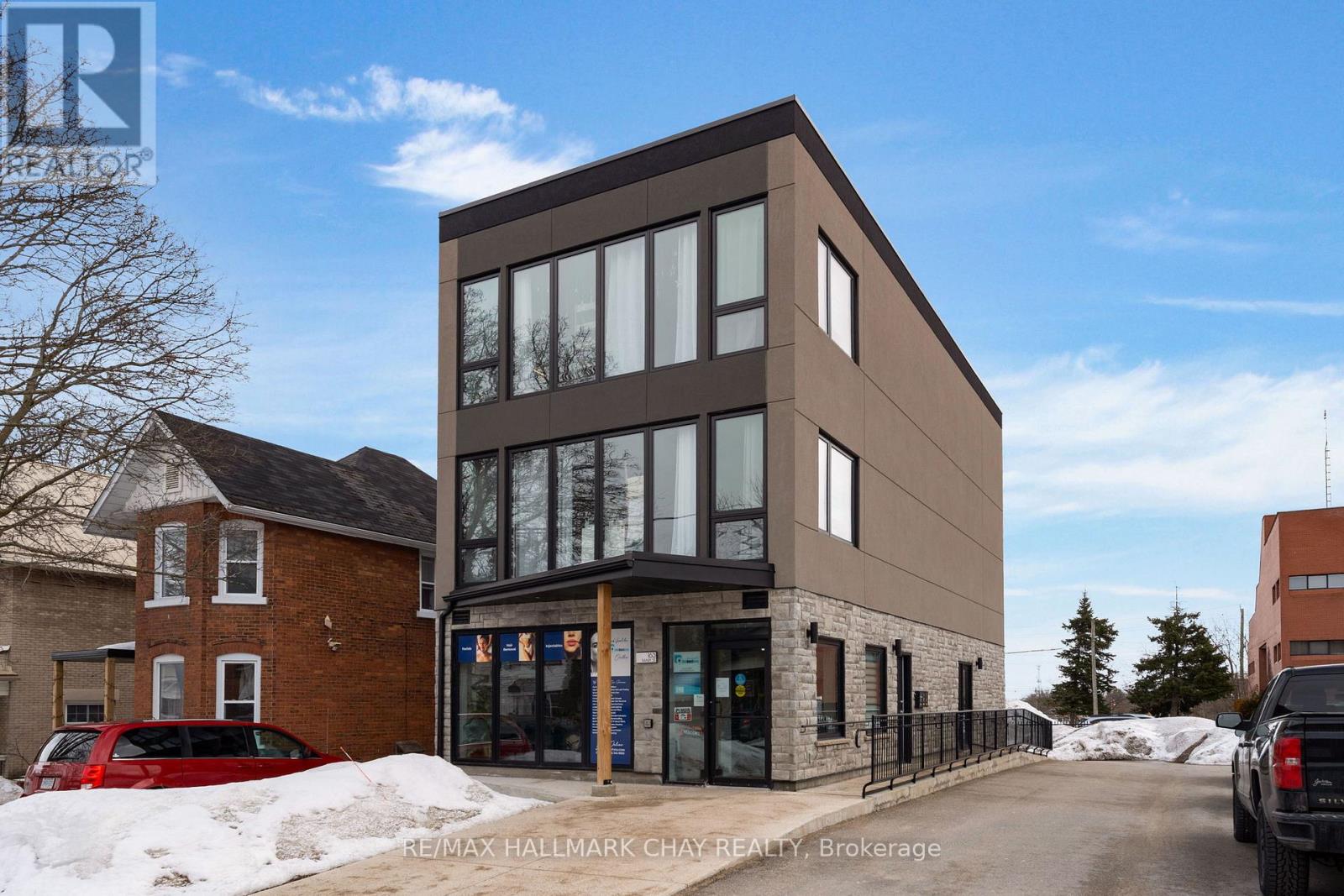 163 MARY STREET, orillia, Ontario