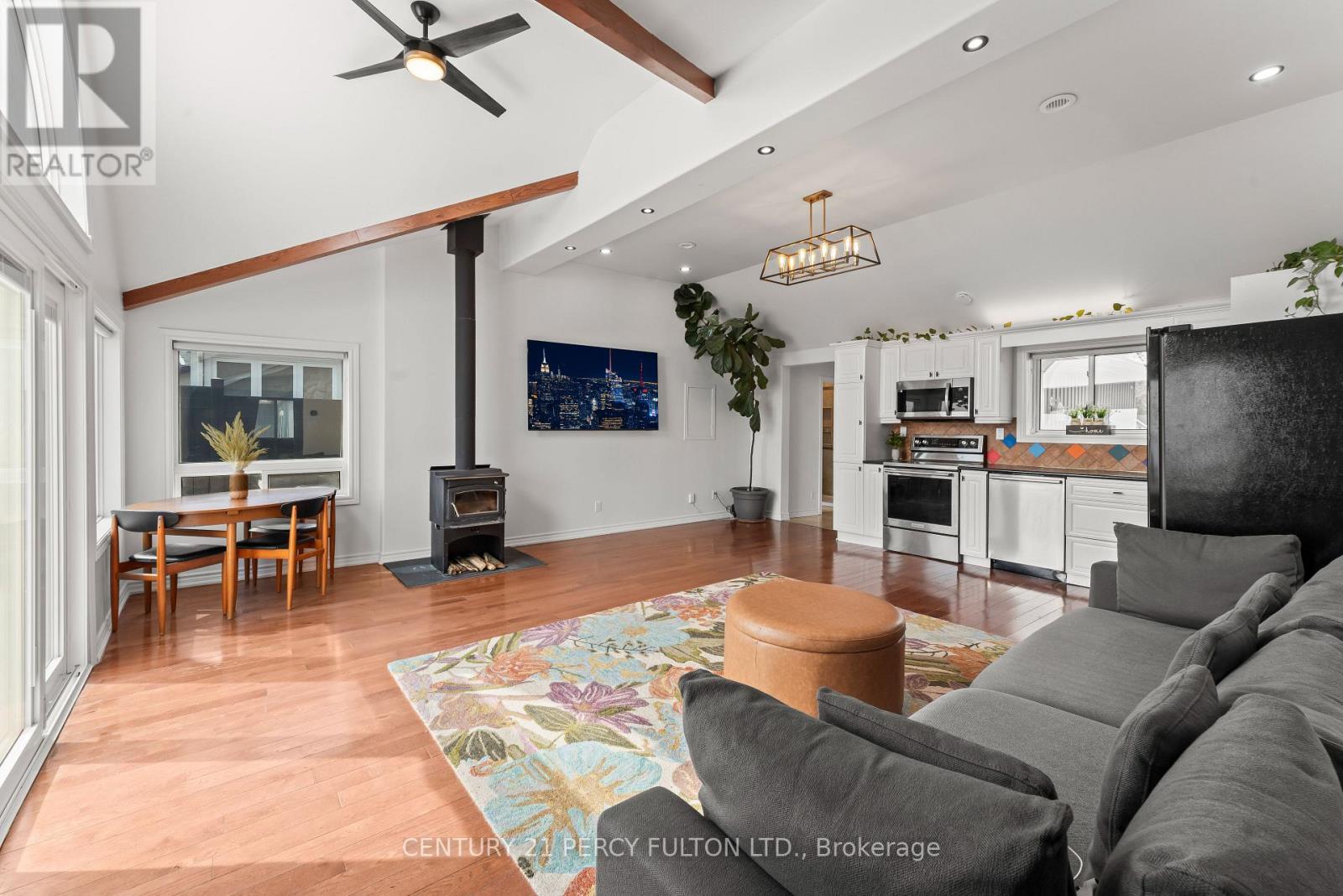 127 Cedar Crest Beach Road, Clarington, Ontario  L1C 3K3 - Photo 14 - E12971264