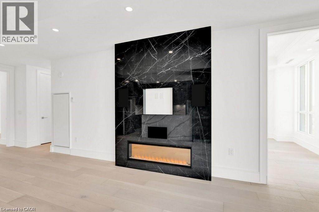 2060 Lakeshore Road Unit# 2003, Burlington, Ontario  L7R 0G2 - Photo 14 - 40818983