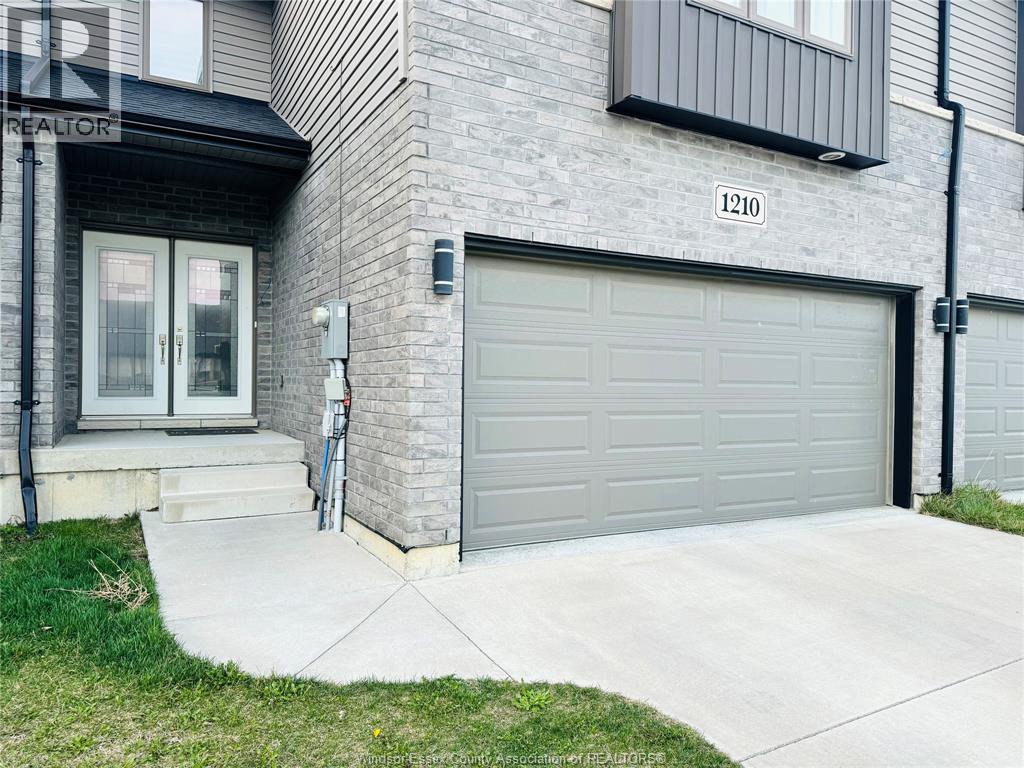 1210 Kamloops, Windsor, Ontario N8W 0A5 - Photo 2 - 26007569