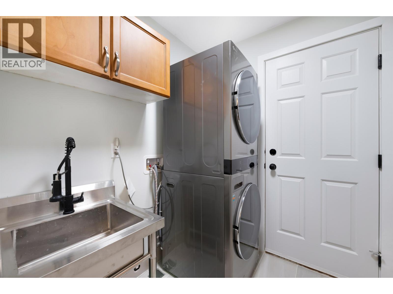 23174 124a Avenue, Maple Ridge, British Columbia  V2X 0G2 - Photo 16 - R3108449