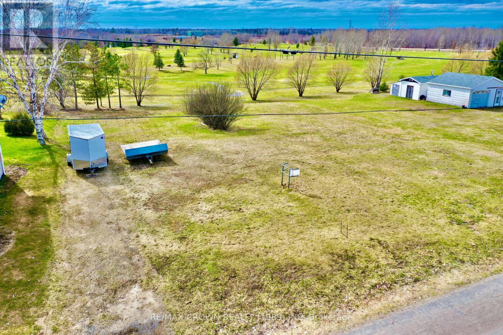 228-232 Ross Road, Smooth Rock Falls, Ontario  P0L 2B0 - Photo 8 - T12976686