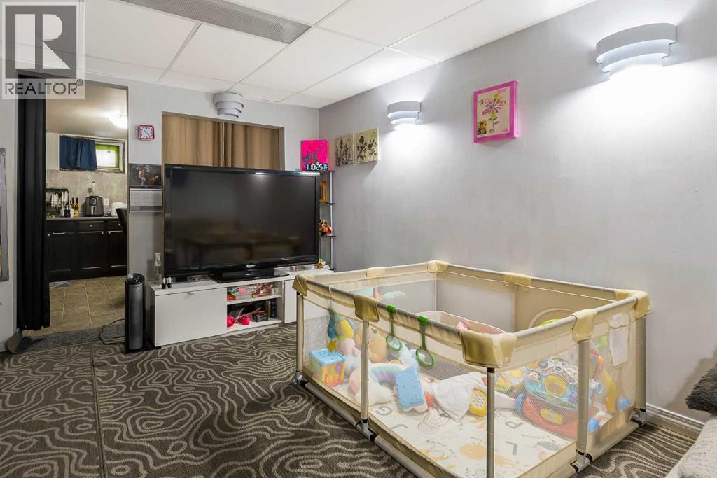 3131 33 Street Sw, Calgary, Alberta  T3E 2V1 - Photo 14 - A2293888