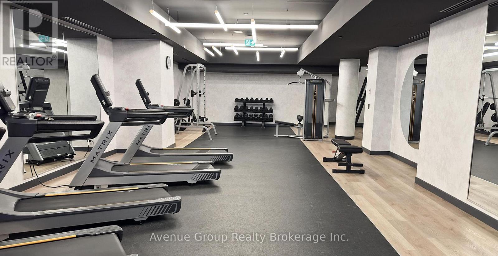 301 - 86 Dundas Street E, Mississauga, Ontario  L5A 0B1 - Photo 14 - W12976122