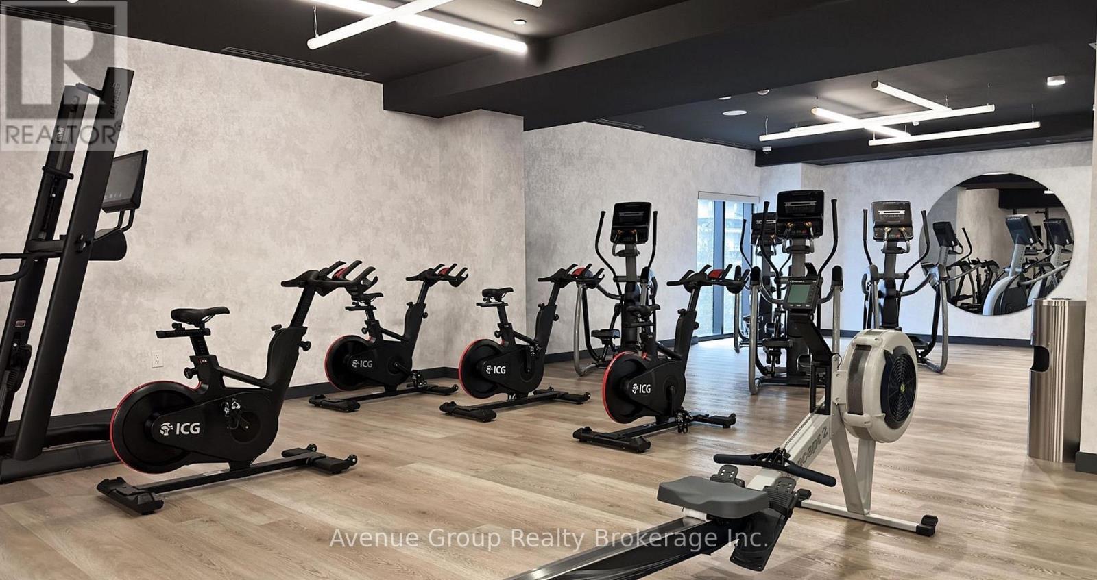 301 - 86 Dundas Street E, Mississauga, Ontario  L5A 0B1 - Photo 15 - W12976122