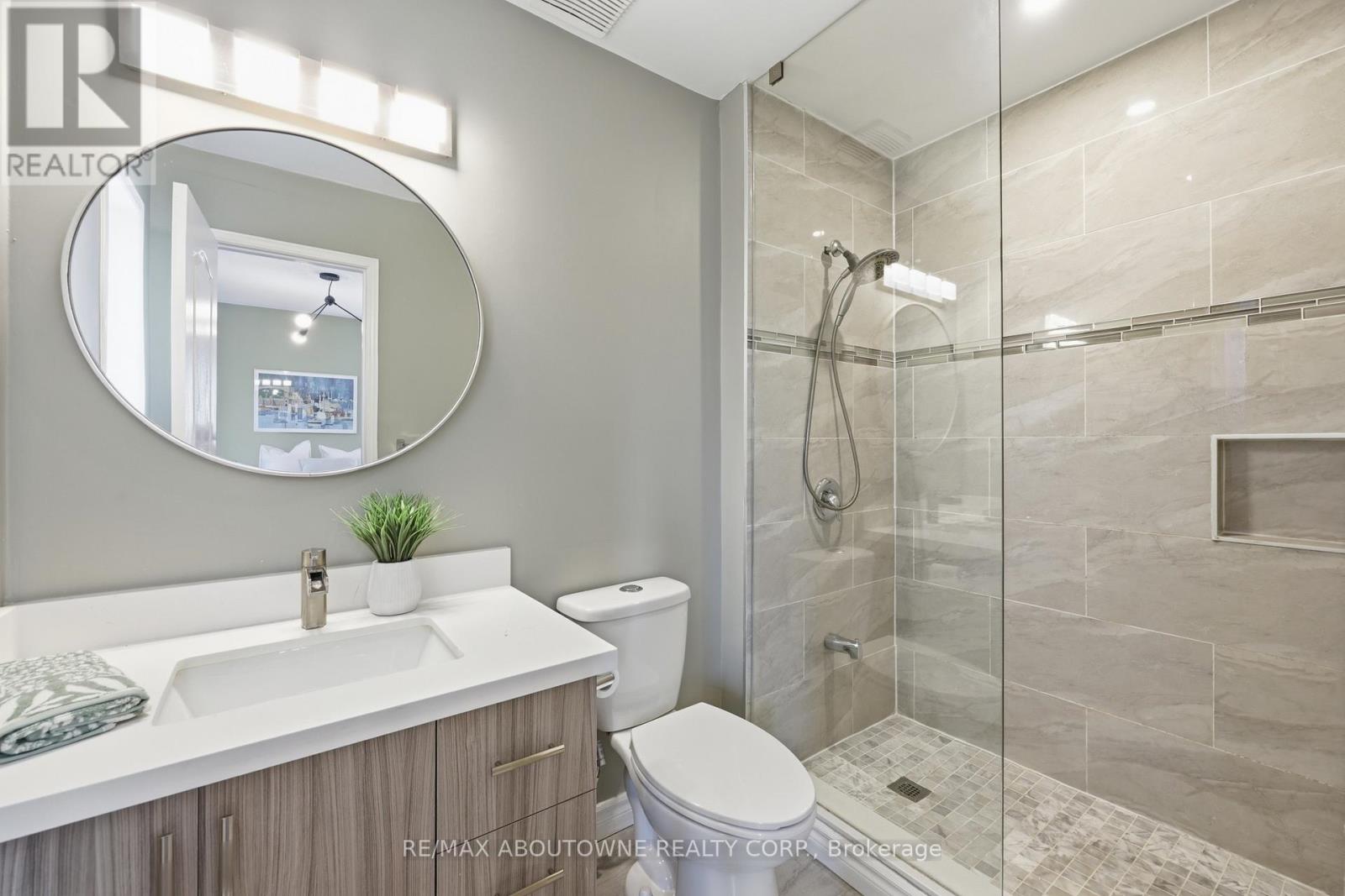 2665 Castle Hill Crescent, Oakville, Ontario  L6H 6J1 - Photo 25 - W12976132