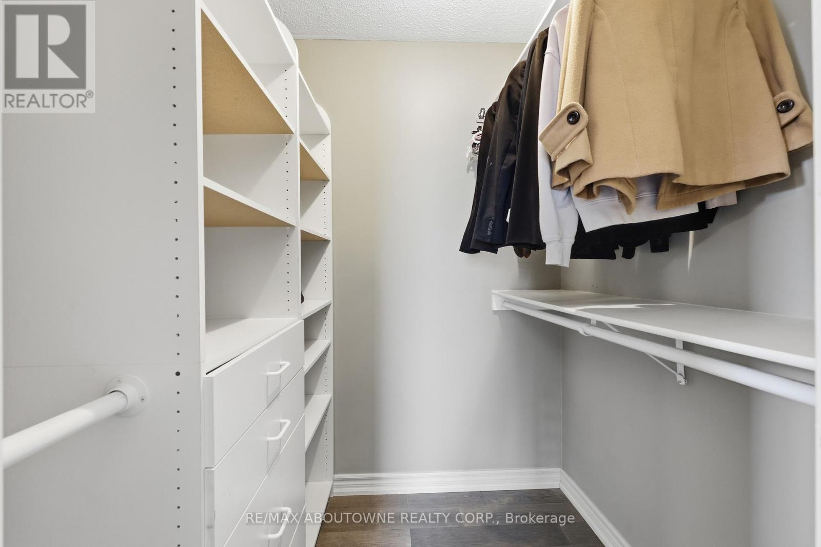 2665 Castle Hill Crescent, Oakville, Ontario  L6H 6J1 - Photo 26 - W12976132