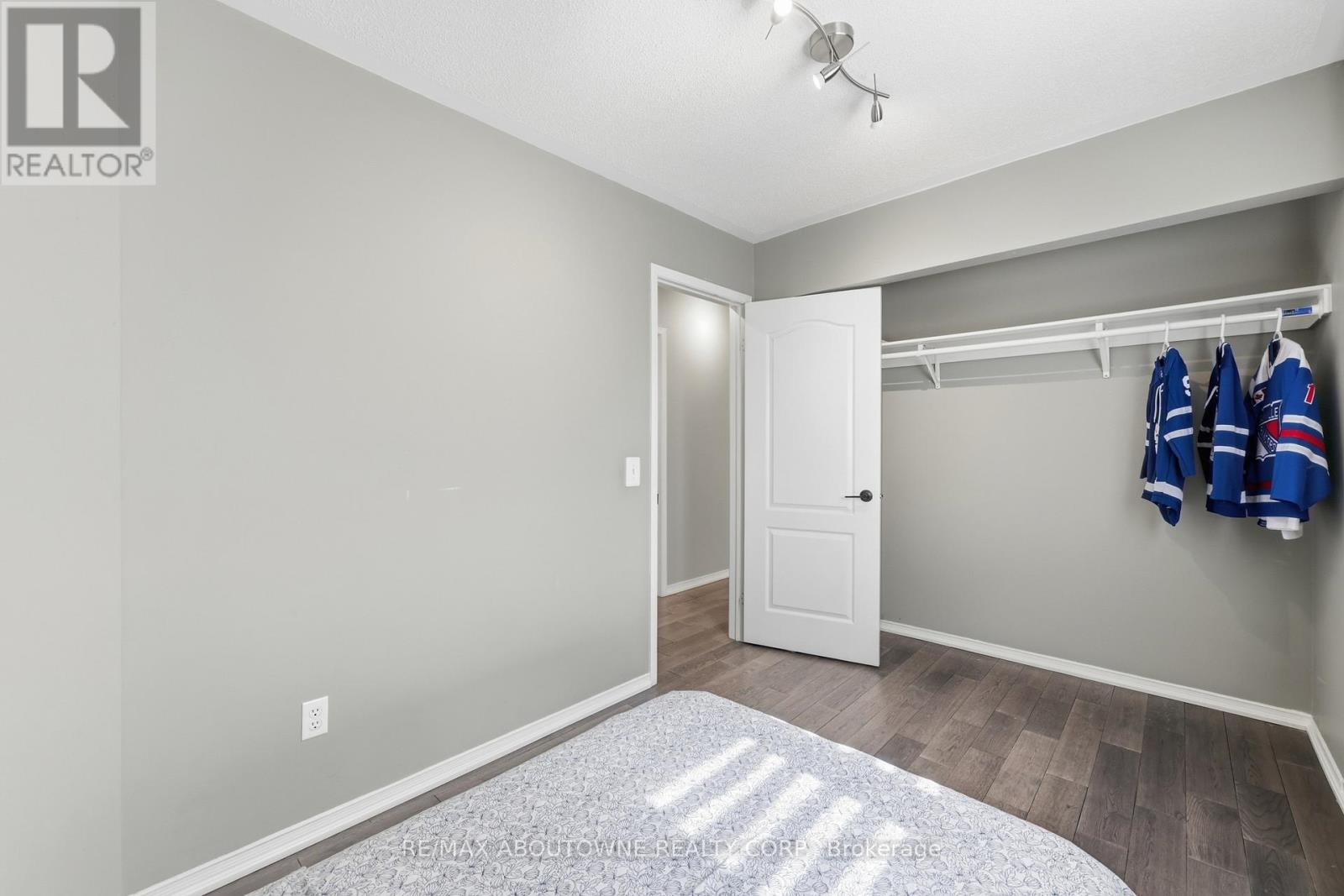 2665 Castle Hill Crescent, Oakville, Ontario  L6H 6J1 - Photo 30 - W12976132