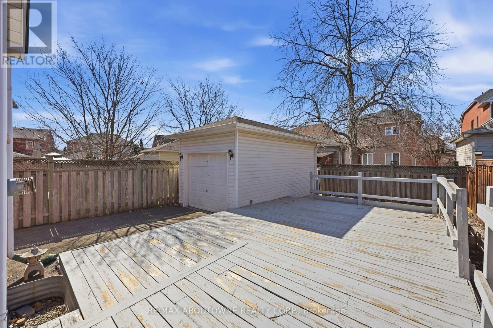 2665 Castle Hill Crescent, Oakville, Ontario  L6H 6J1 - Photo 43 - W12976132