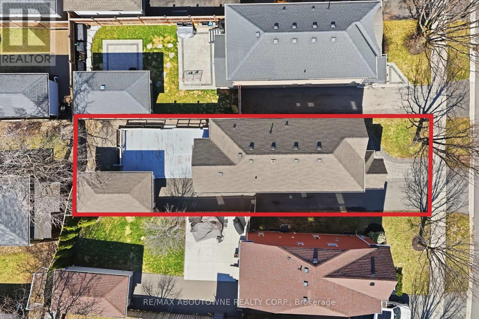 2665 Castle Hill Crescent, Oakville, Ontario  L6H 6J1 - Photo 47 - W12976132