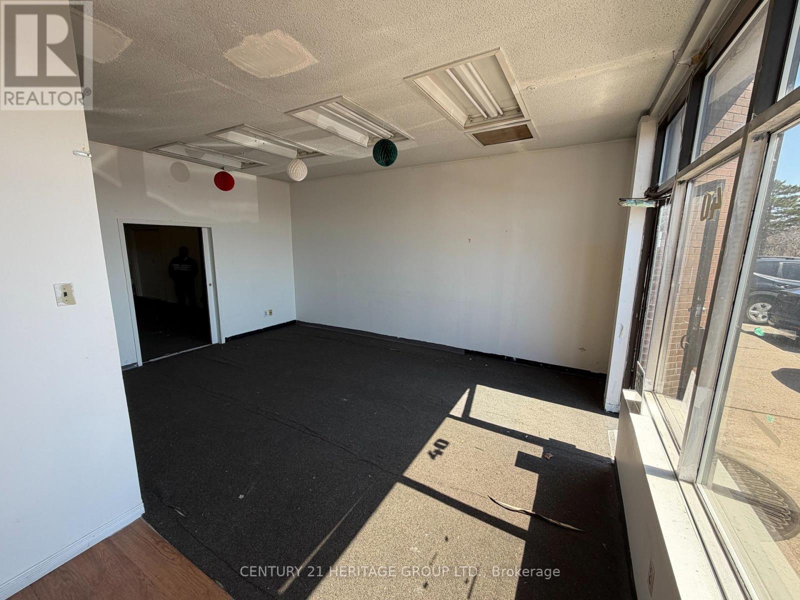 40 - 4544 Dufferin Street W, Toronto, Ontario  M3H 5X2 - Photo 3 - W12976176