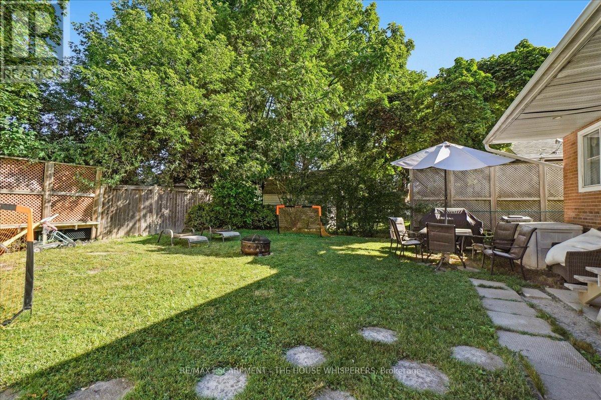 375 Mountainview Drive, Milton, Ontario  L9T 1W1 - Photo 21 - W12976182