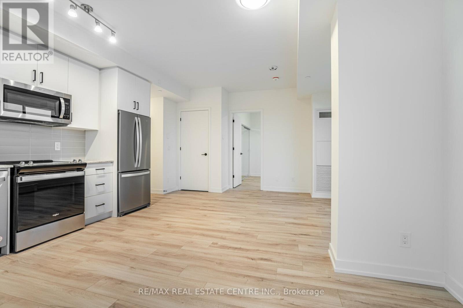 907 - 345 Wheat Boom Drive, Oakville, Ontario  L6H 7X4 - Photo 16 - W12976190