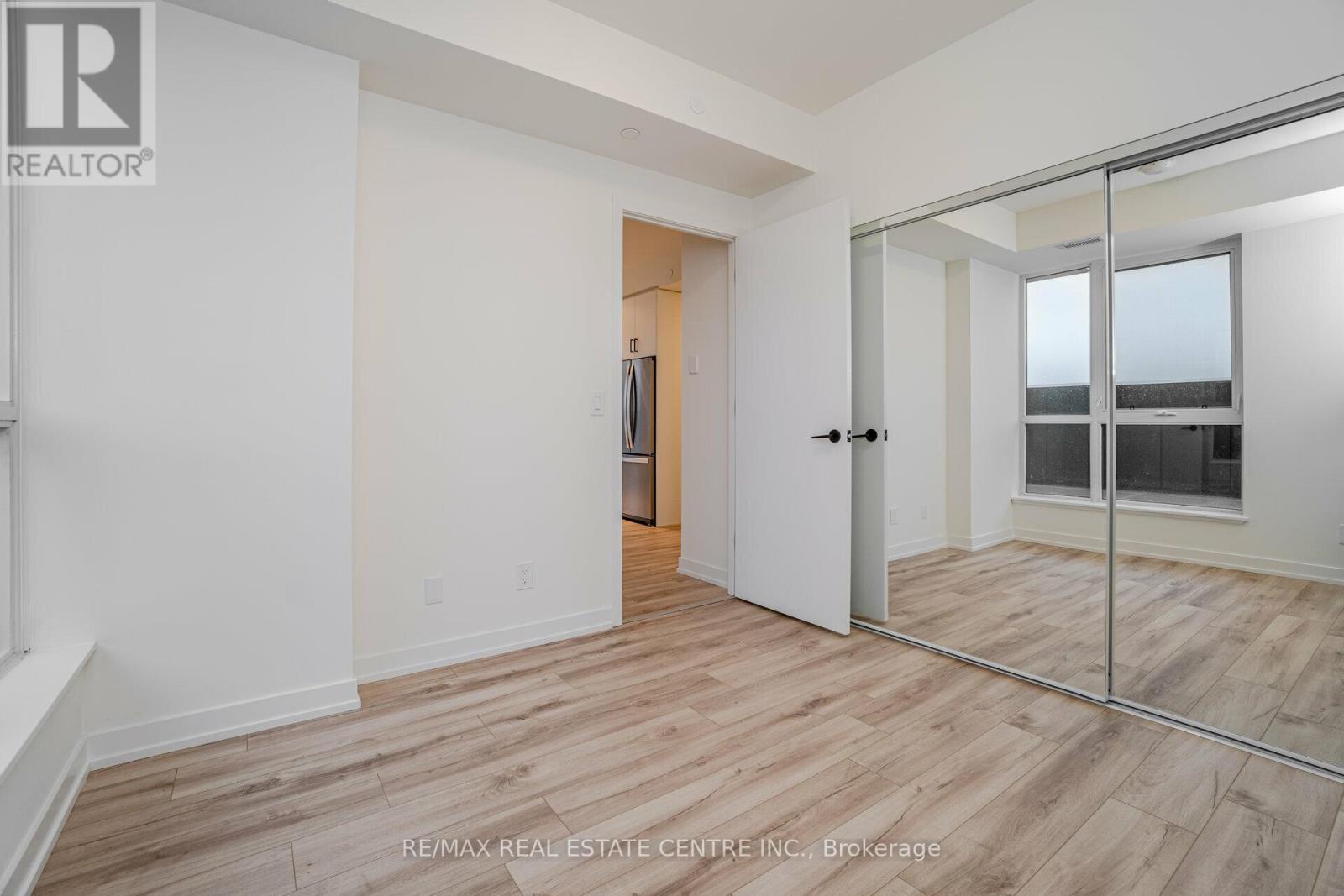 907 - 345 Wheat Boom Drive, Oakville, Ontario  L6H 7X4 - Photo 21 - W12976190