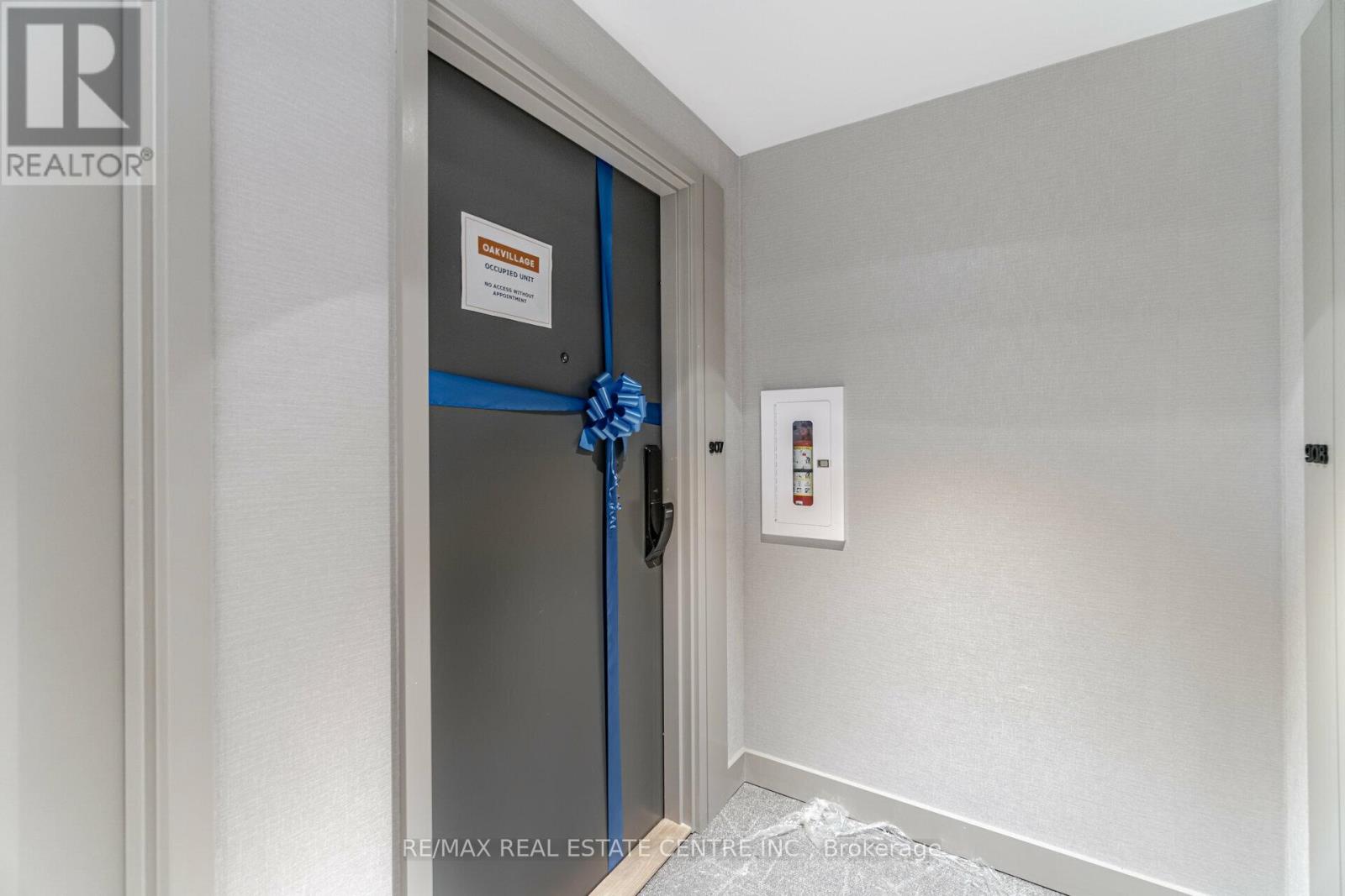 907 - 345 Wheat Boom Drive, Oakville, Ontario  L6H 7X4 - Photo 6 - W12976190