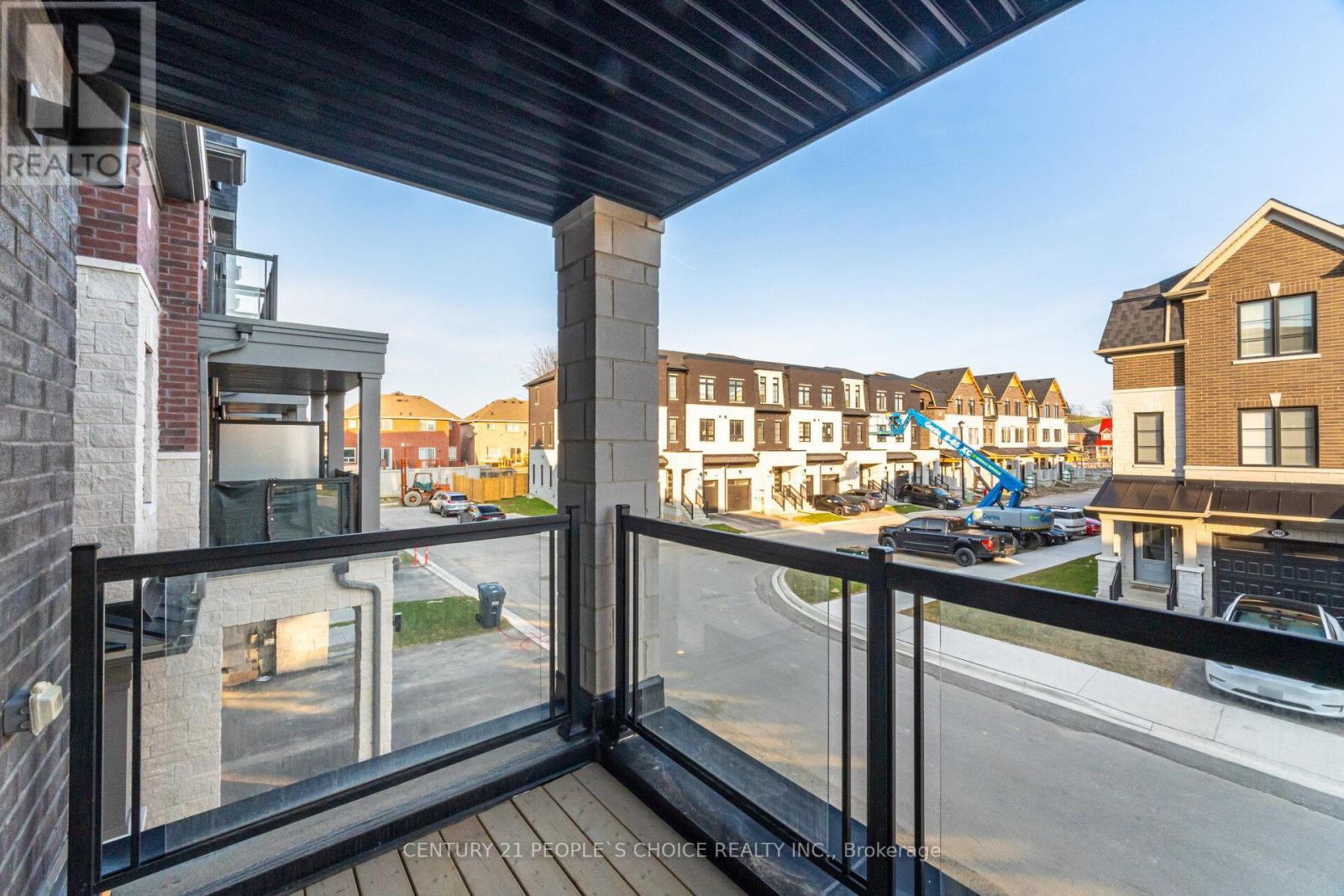 5925 Saigon Street, Mississauga, Ontario  L5V 2V9 - Photo 30 - W12976208