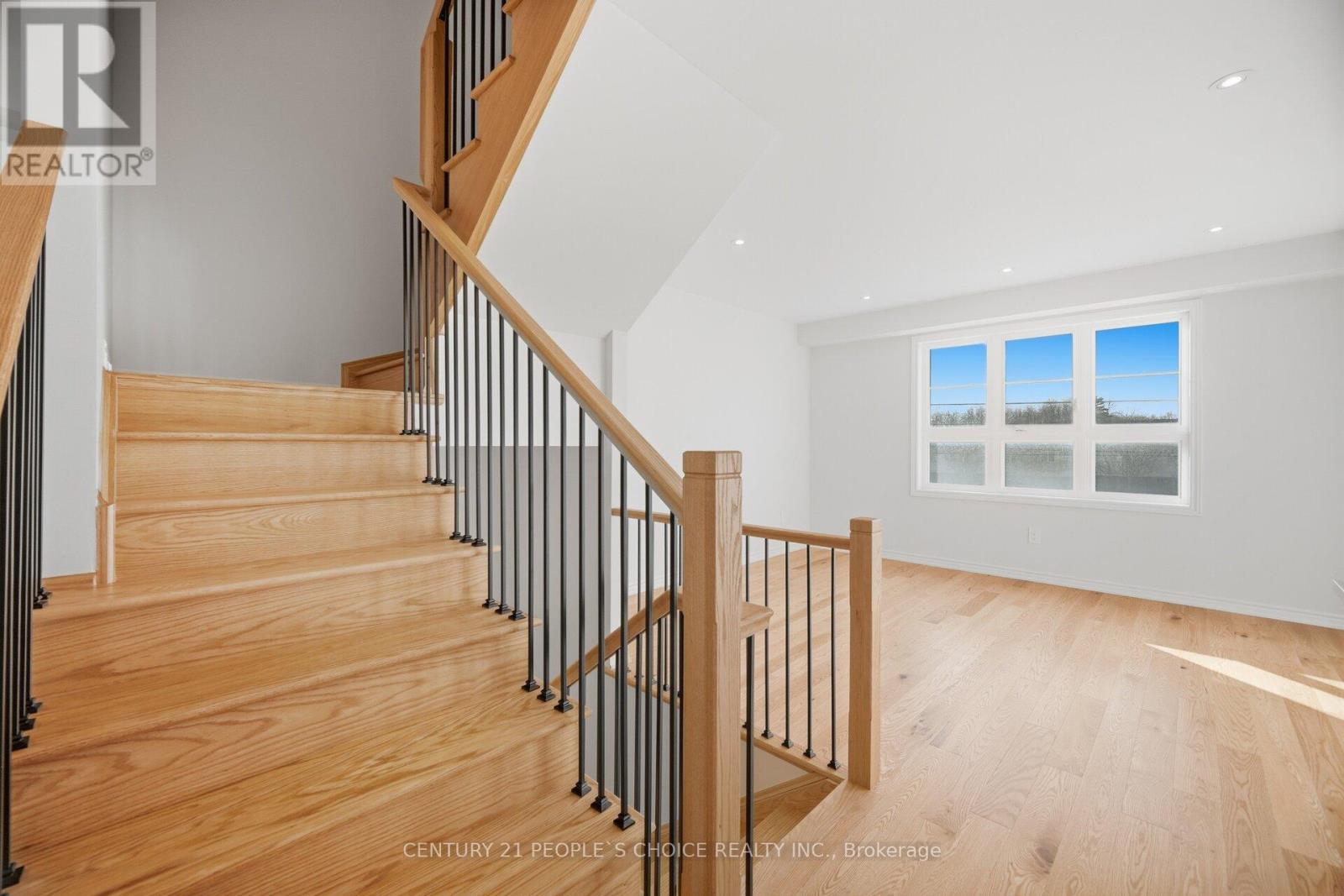 5925 Saigon Street, Mississauga, Ontario  L5V 2V9 - Photo 31 - W12976208