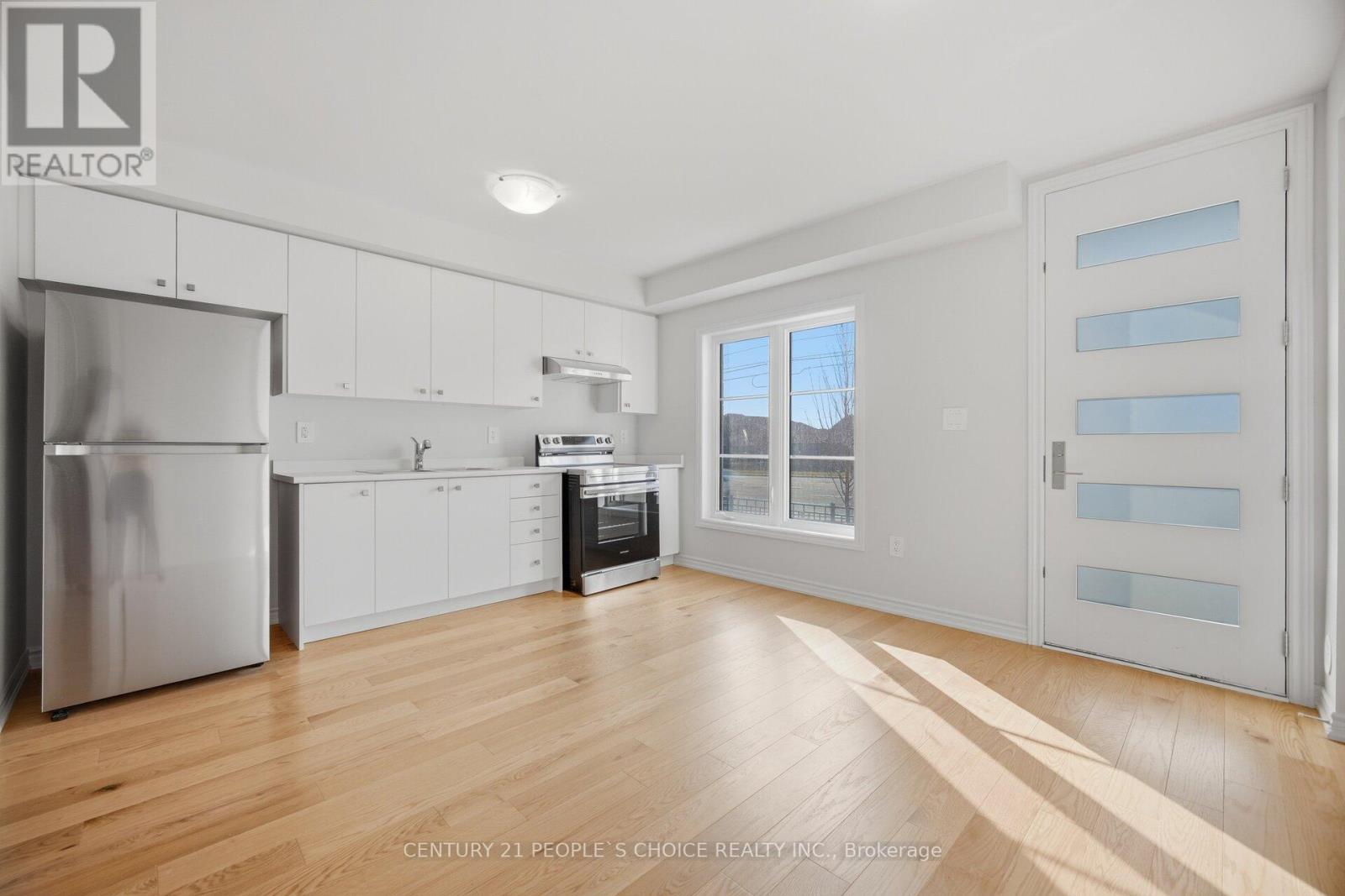 5925 Saigon Street, Mississauga, Ontario  L5V 2V9 - Photo 6 - W12976208