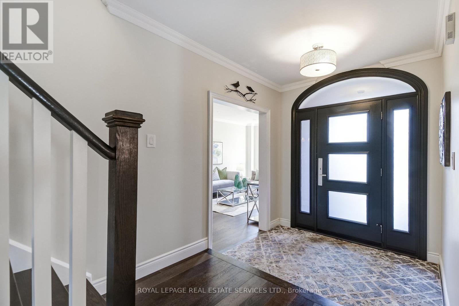 2192 Grand Ravine Drive, Oakville, Ontario  L6H 6B2 - Photo 2 - W12976242