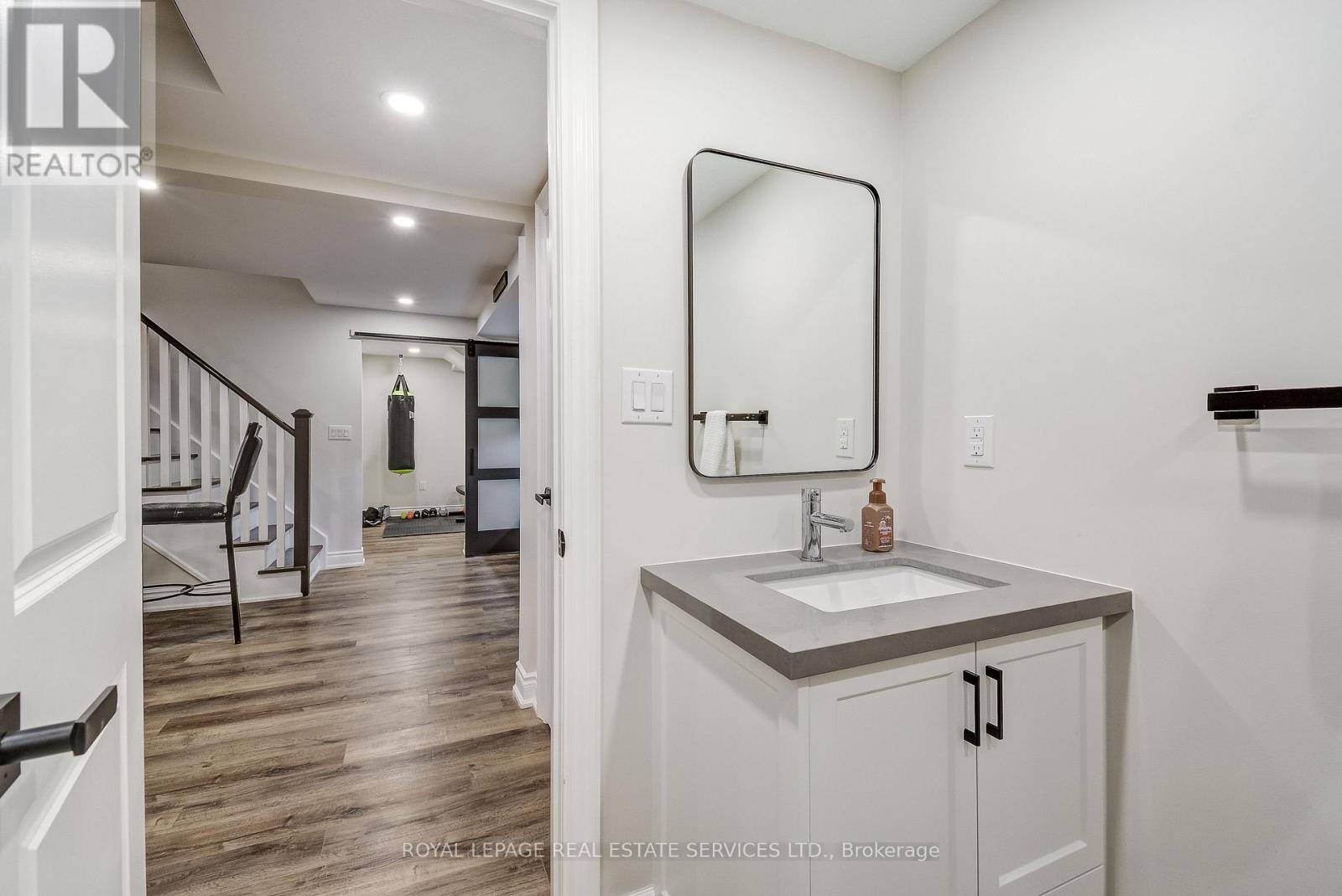 2192 Grand Ravine Drive, Oakville, Ontario  L6H 6B2 - Photo 43 - W12976242