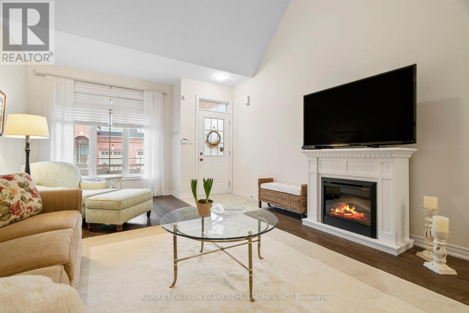 45 - 6 Amarillo Road, Brampton, Ontario  L6R 4A5 - Photo 4 - W12976276