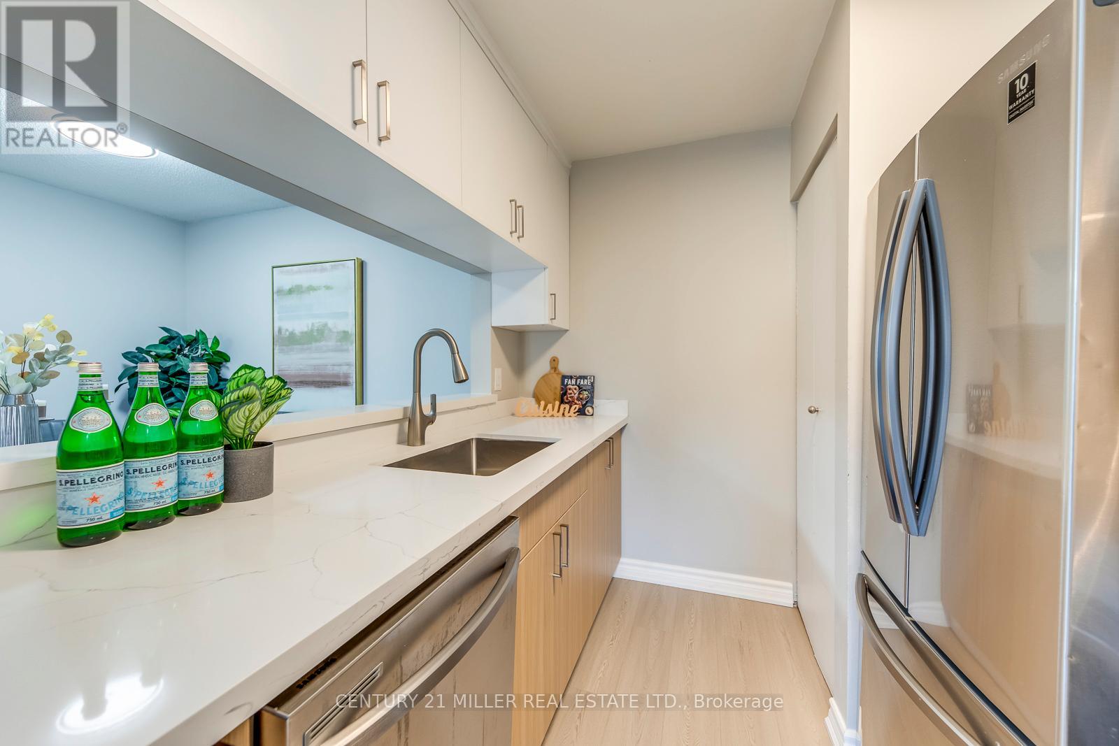 823 - 1450 Glen Abbey Gate, Oakville, Ontario  L6M 2V7 - Photo 13 - W12976308