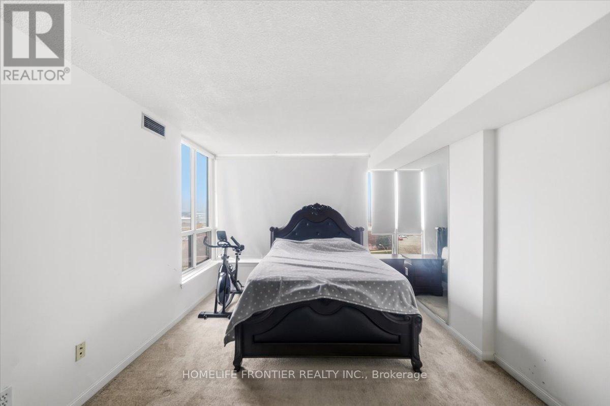 713 - 12 Laurelcrest Street, Brampton, Ontario  L6S 5Y4 - Photo 20 - W12976388