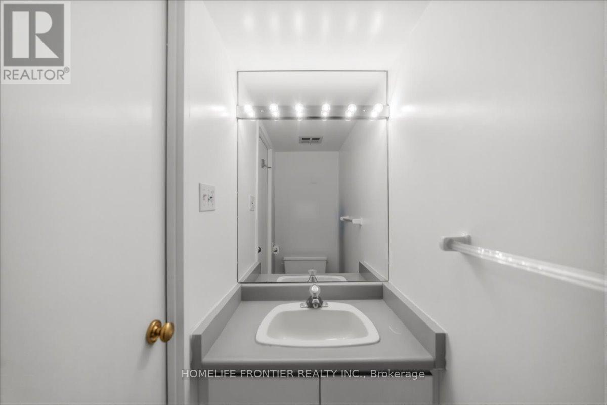 713 - 12 Laurelcrest Street, Brampton, Ontario  L6S 5Y4 - Photo 23 - W12976388