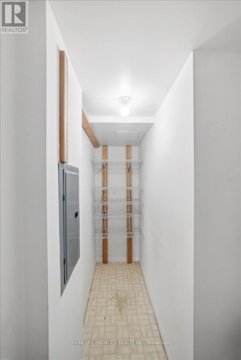 713 - 12 Laurelcrest Street, Brampton, Ontario  L6S 5Y4 - Photo 24 - W12976388