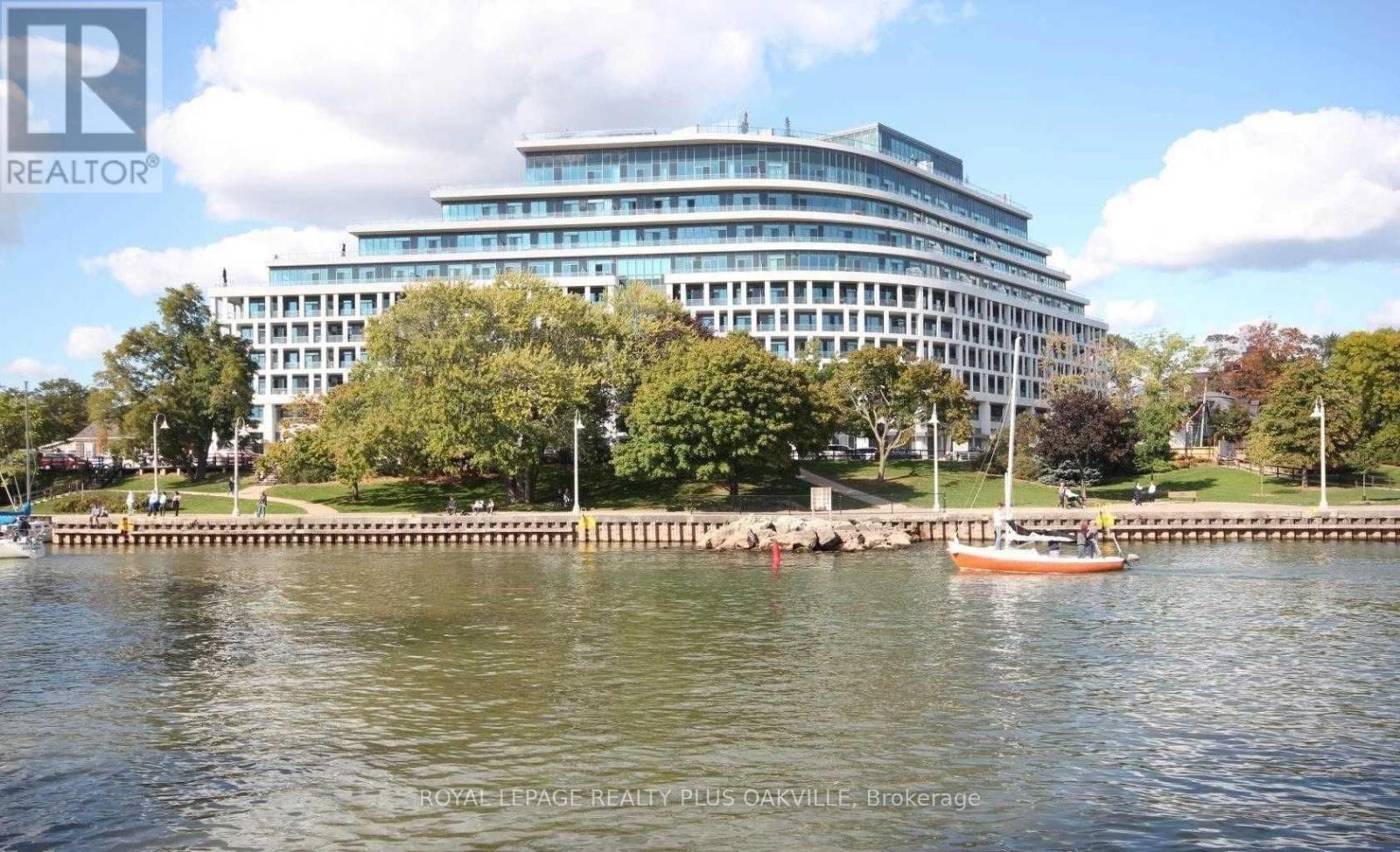 202 - 11 Bronte Road, Oakville, Ontario  L6L 0E1 - Photo 20 - W12976396