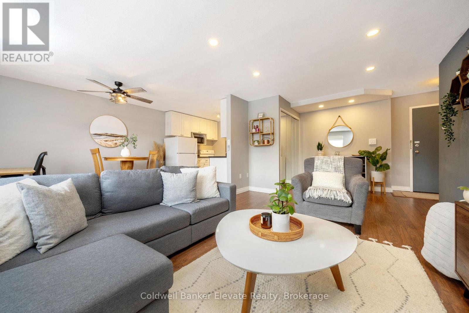 402 - 49 Park Avenue, Halton Hills, Ontario  L7G 3H9 - Photo 9 - W12976400