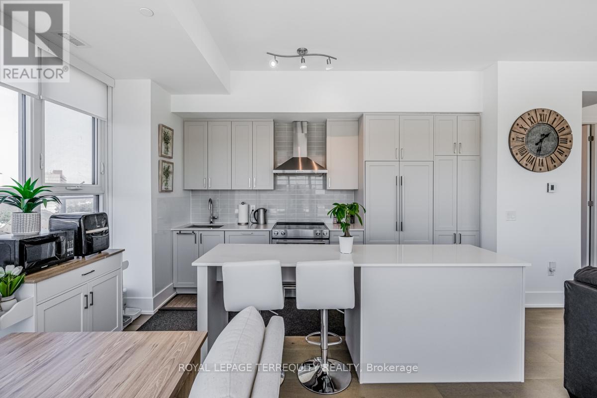 702 - 1063 Douglas Mccurdy Common, Mississauga, Ontario  L5G 0C5 - Photo 6 - W12976452