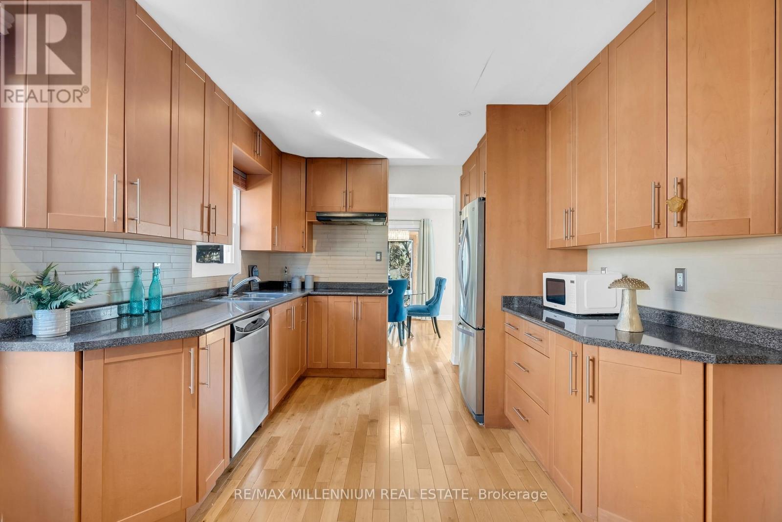 20 Kesteven Crescent, Brampton, Ontario L6W 4E1 - Photo 17 - W12976458