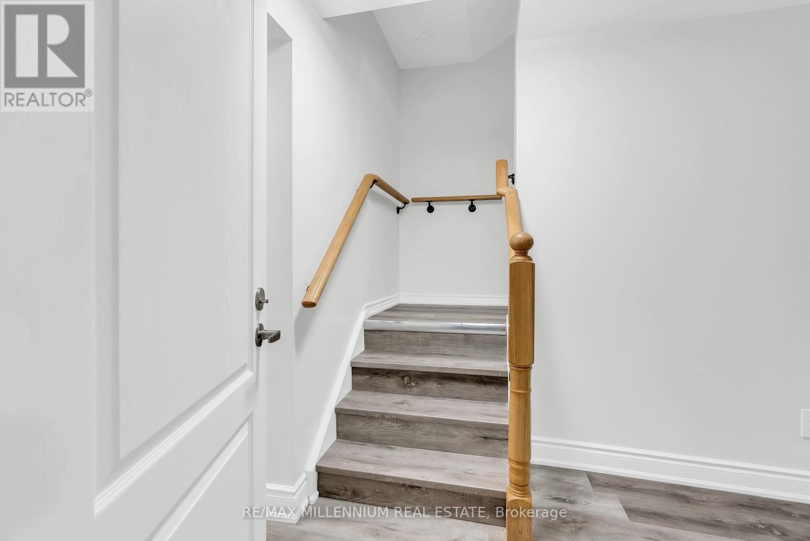 20 Kesteven Crescent, Brampton, Ontario L6W 4E1 - Photo 34 - W12976458