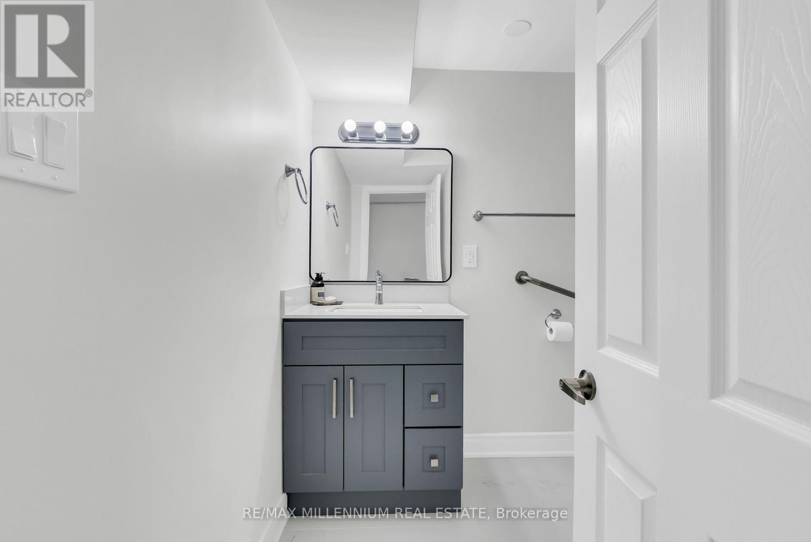 20 Kesteven Crescent, Brampton, Ontario L6W 4E1 - Photo 42 - W12976458