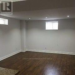 33 Little Britain Crescent, Brampton, Ontario  L6Y 6A8 - Photo 5 - W12976470