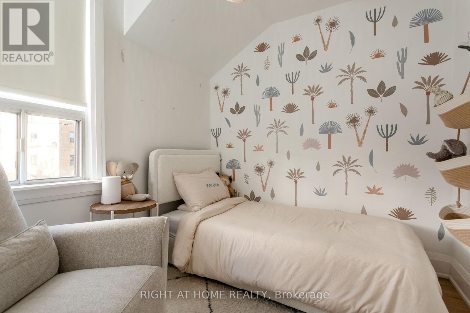 171 Islington Avenue, Toronto, Ontario  M8V 3B8 - Photo 14 - W12976472