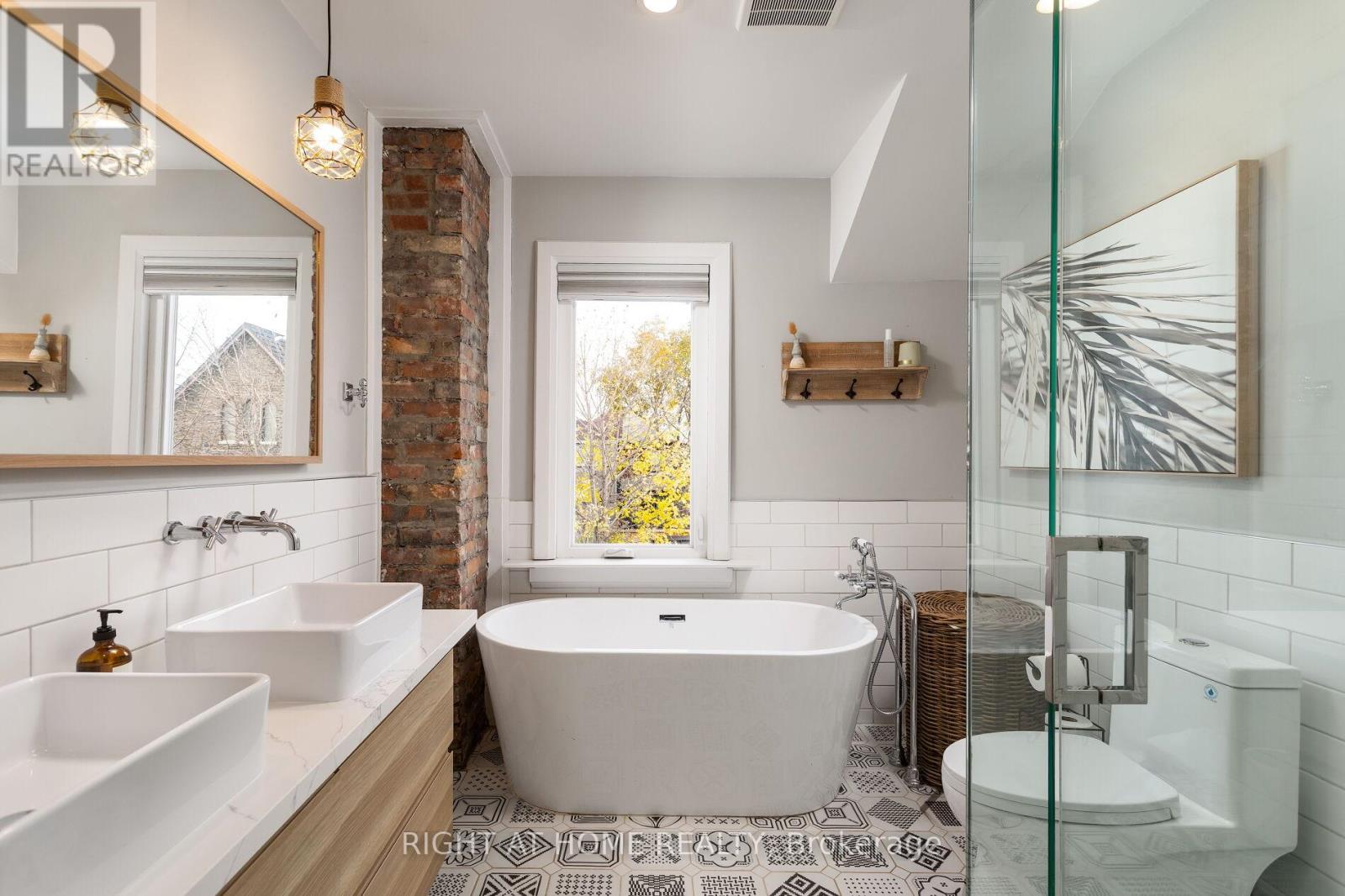 171 Islington Avenue, Toronto, Ontario  M8V 3B8 - Photo 16 - W12976472