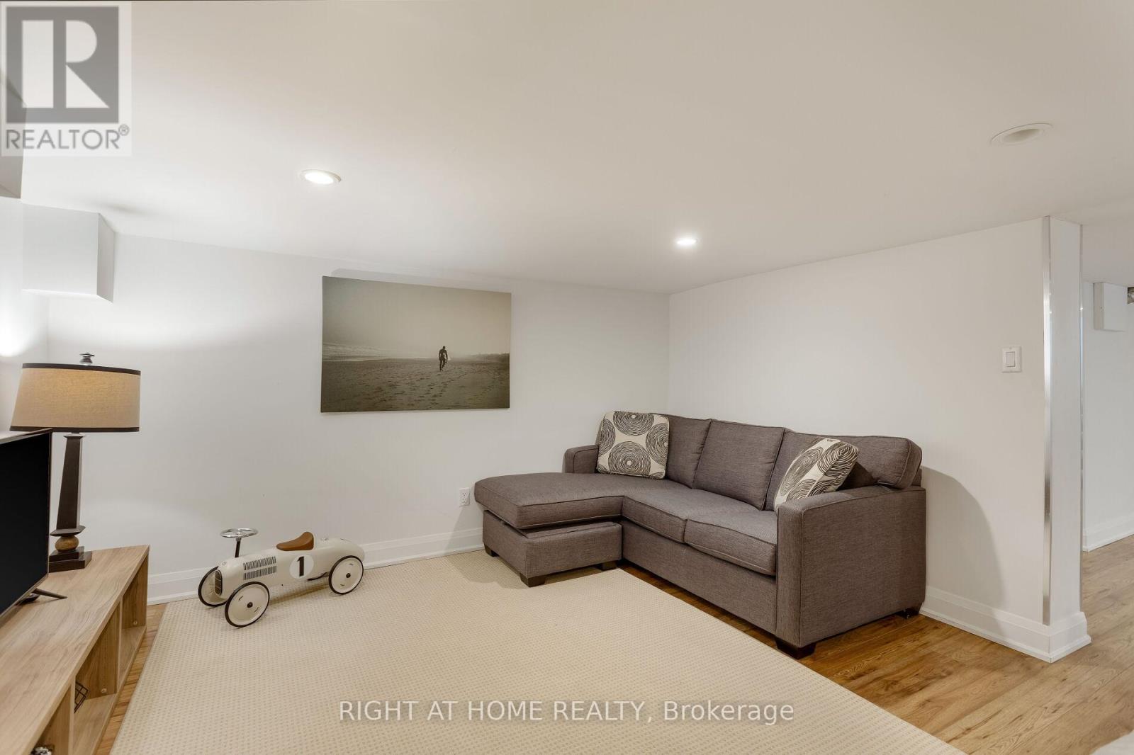 171 Islington Avenue, Toronto, Ontario  M8V 3B8 - Photo 21 - W12976472