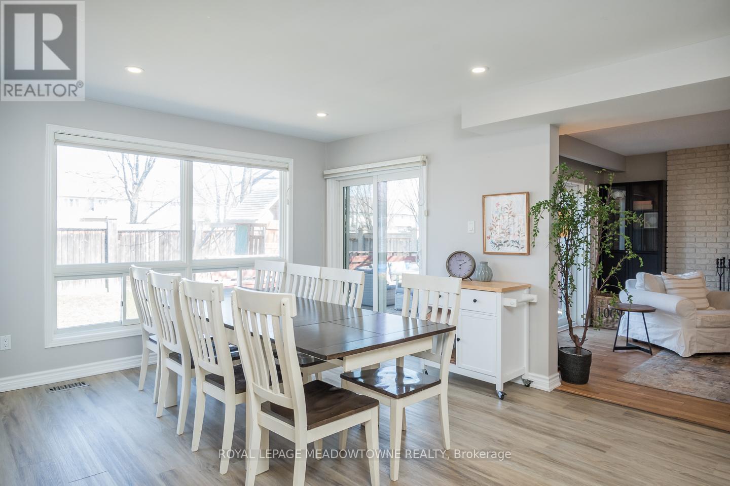 284 Randall Crescent, Milton, Ontario  L9T 4X7 - Photo 16 - W12976484