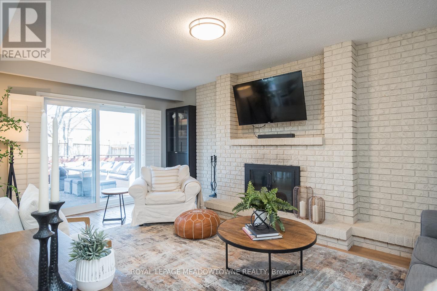 284 Randall Crescent, Milton, Ontario  L9T 4X7 - Photo 17 - W12976484