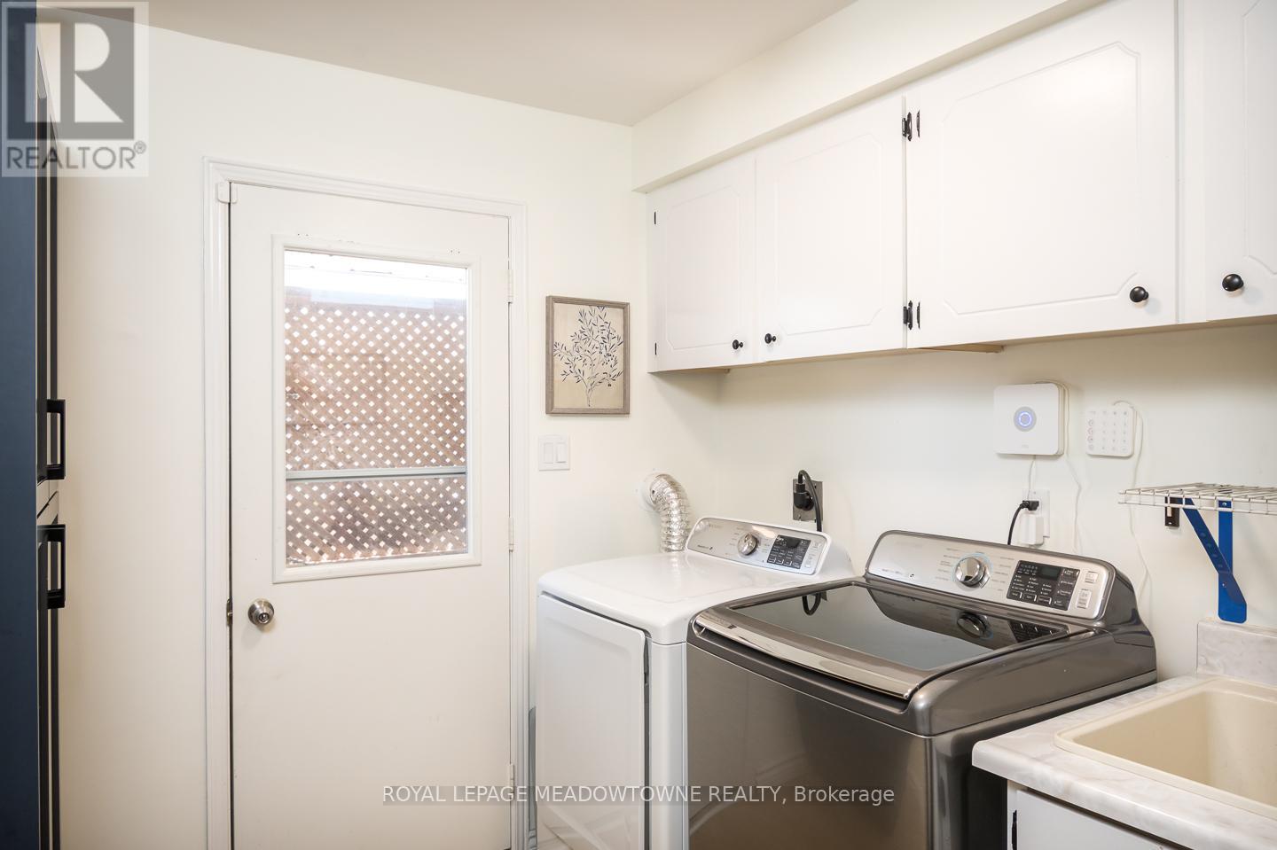 284 Randall Crescent, Milton, Ontario  L9T 4X7 - Photo 24 - W12976484