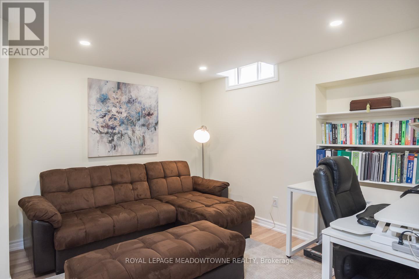 284 Randall Crescent, Milton, Ontario  L9T 4X7 - Photo 34 - W12976484