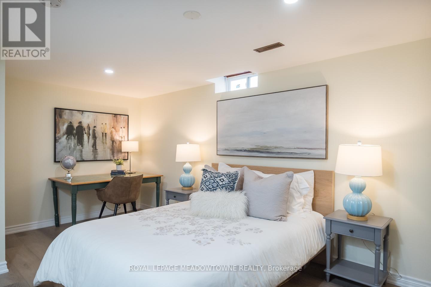 284 Randall Crescent, Milton, Ontario  L9T 4X7 - Photo 35 - W12976484