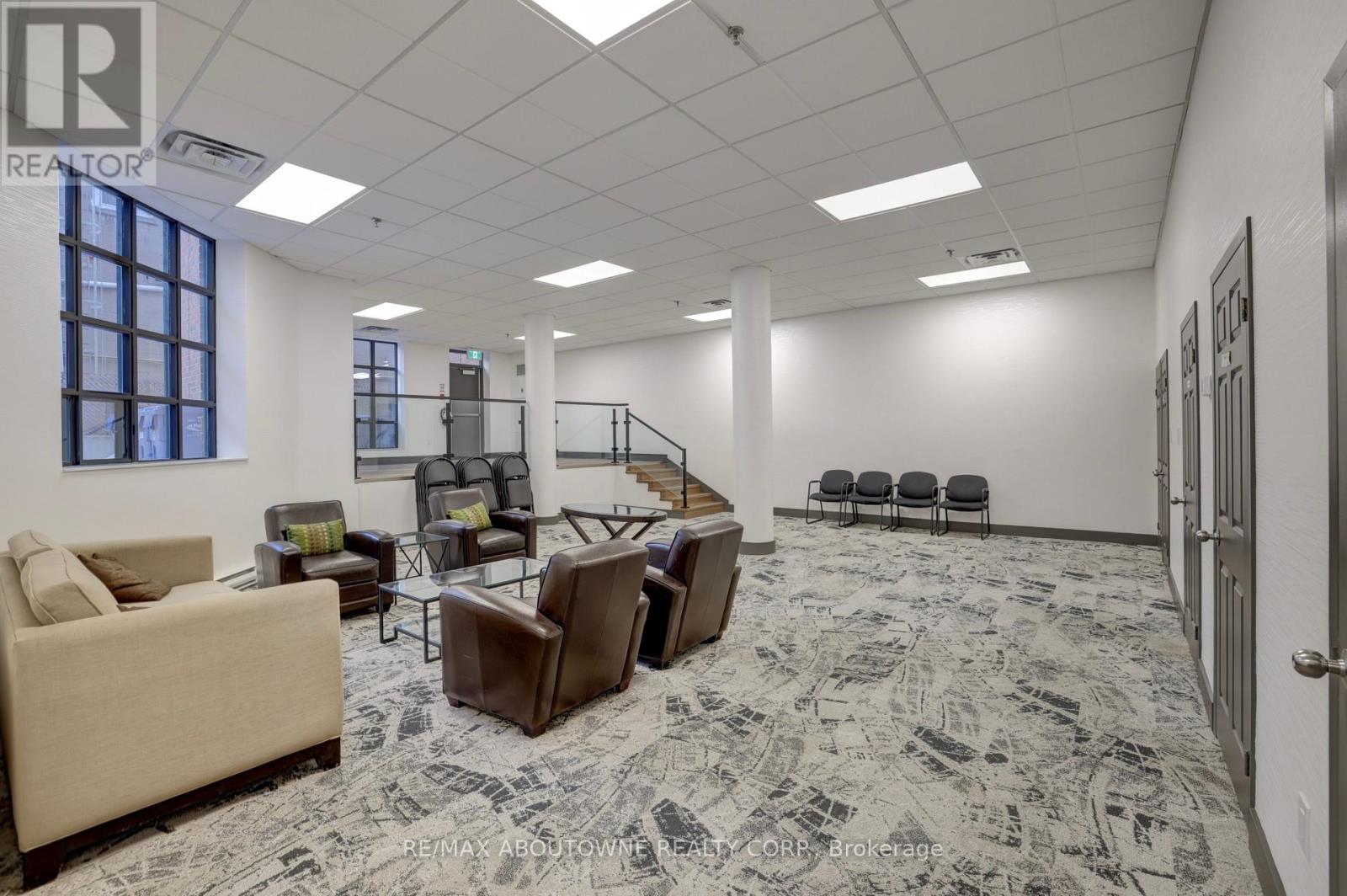 307 - 185 Robinson Street, Oakville, Ontario  L6J 7P6 - Photo 16 - W12976502