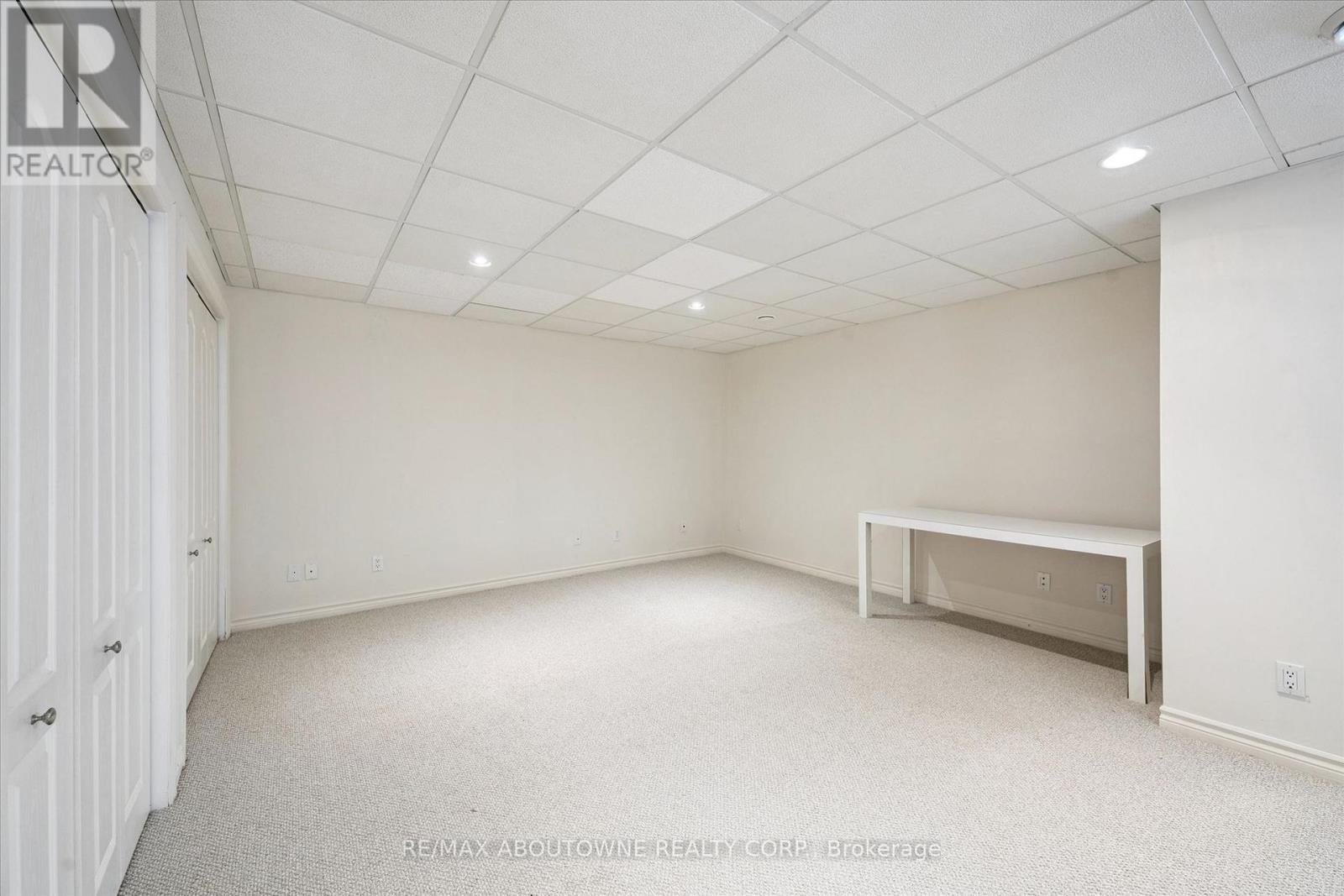 2484 Capilano Crescent, Oakville, Ontario  L6H 6L4 - Photo 29 - W12976508