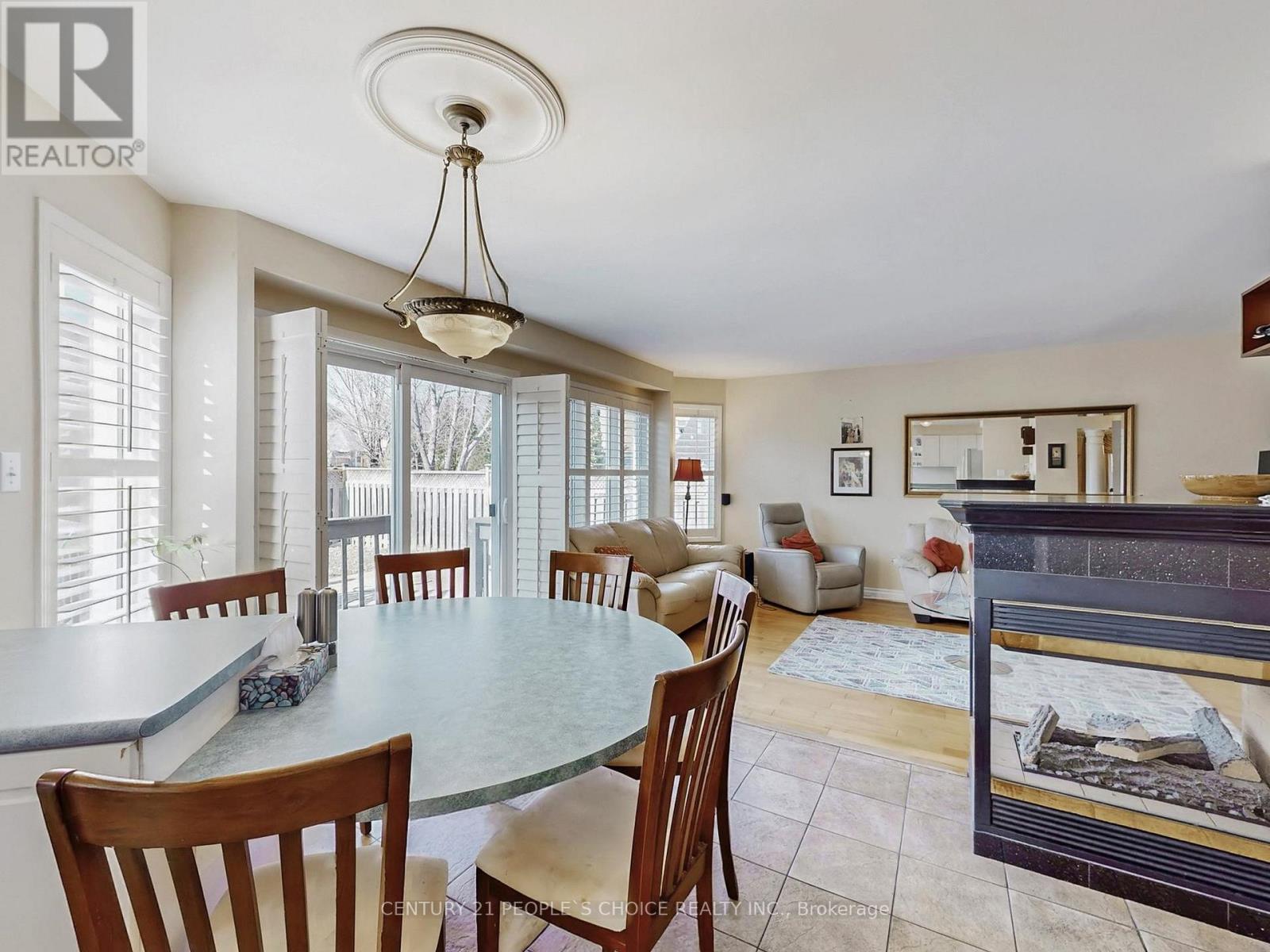 5591 Loonlake Avenue, Mississauga, Ontario  L5V 2E2 - Photo 14 - W12976532