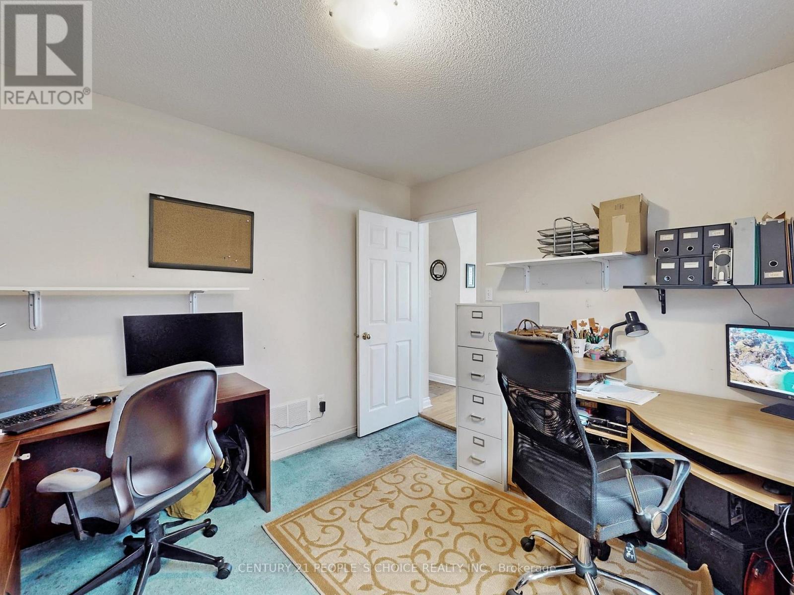 5591 Loonlake Avenue, Mississauga, Ontario  L5V 2E2 - Photo 19 - W12976532