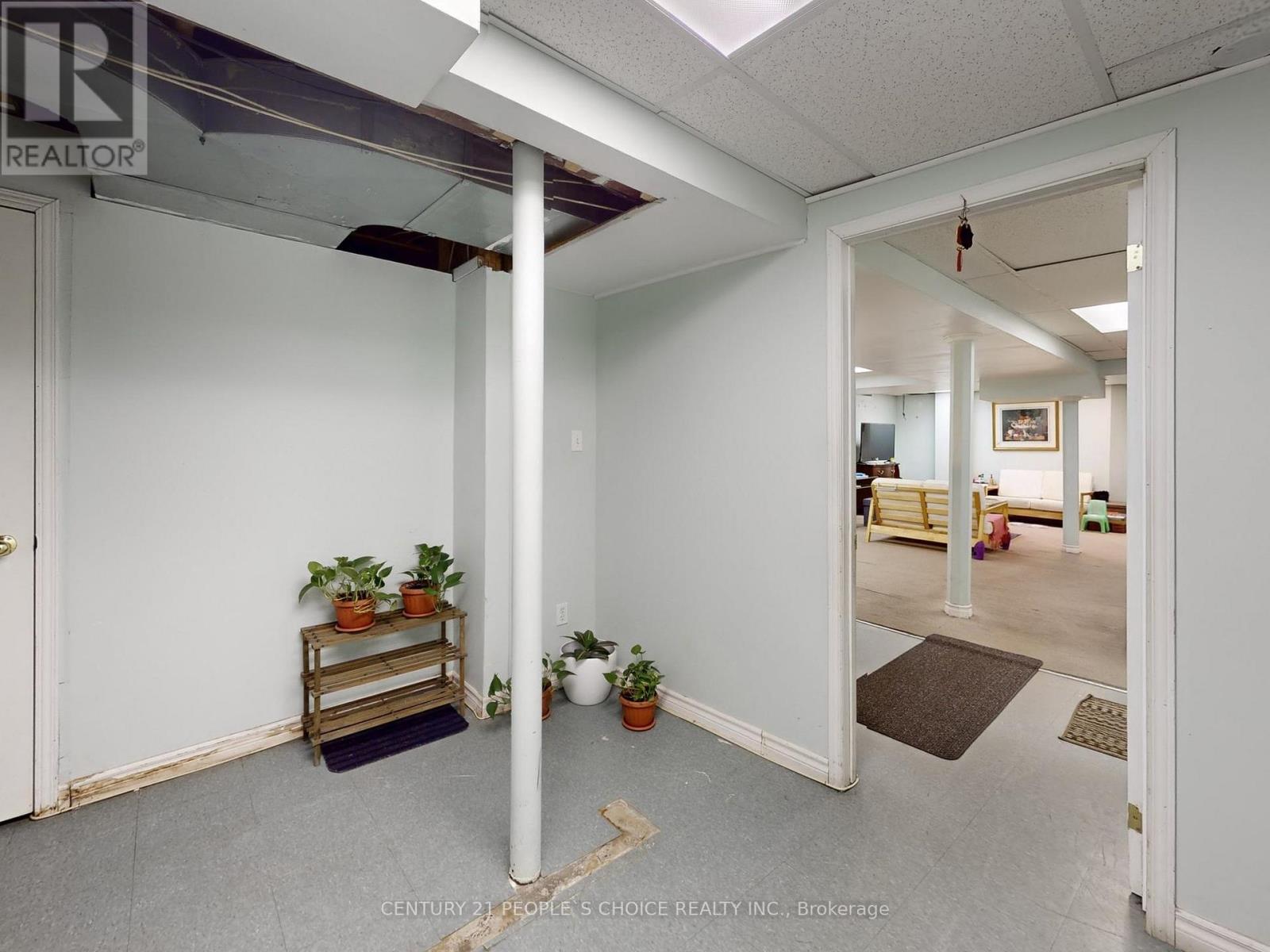 5591 Loonlake Avenue, Mississauga, Ontario  L5V 2E2 - Photo 40 - W12976532