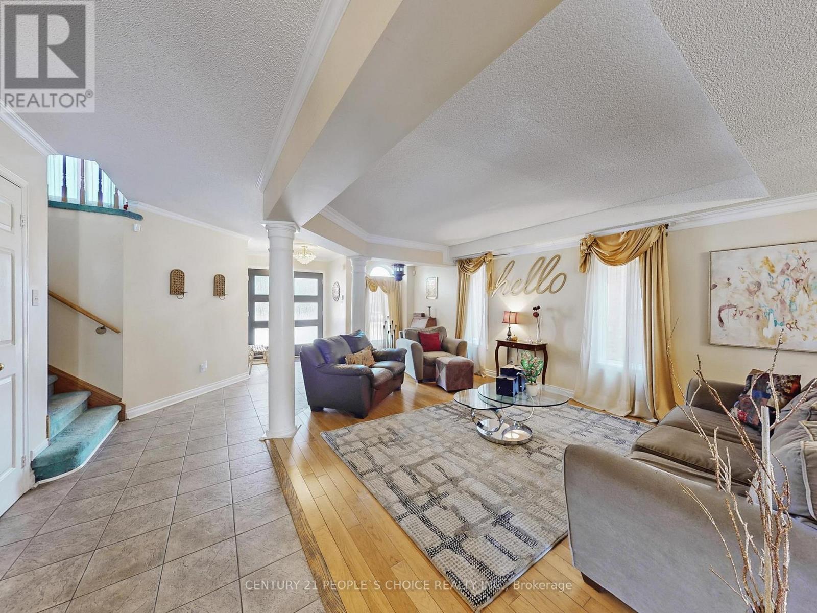 5591 Loonlake Avenue, Mississauga, Ontario  L5V 2E2 - Photo 6 - W12976532